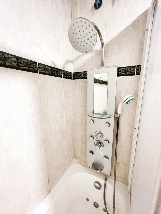 ベニカシムPrivate Garden 100 M From The Seaアパートメント エクステリア 写真